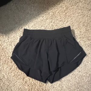 lululemon hotty hot shorts